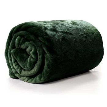 Kuscheldecke Enzo aus flauschiger Mikrofaser dunkelgrün 130x180cm
